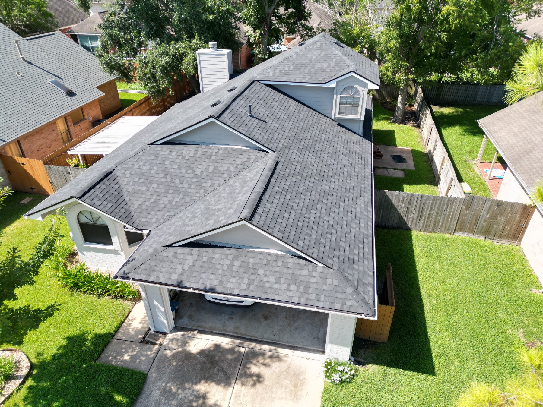 IKO Cambridge Duel Black roof